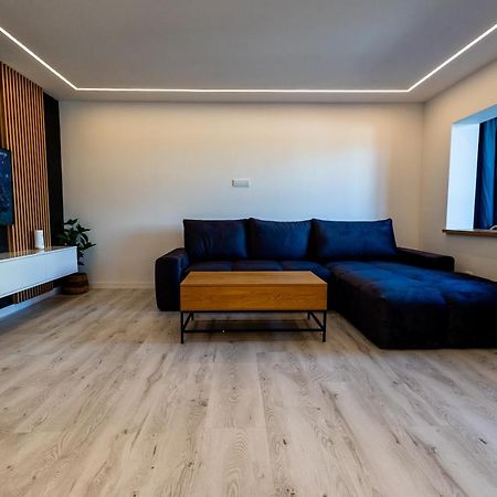 Modern Premium Apartment 1 Τιργκόβιστε Εξωτερικό φωτογραφία