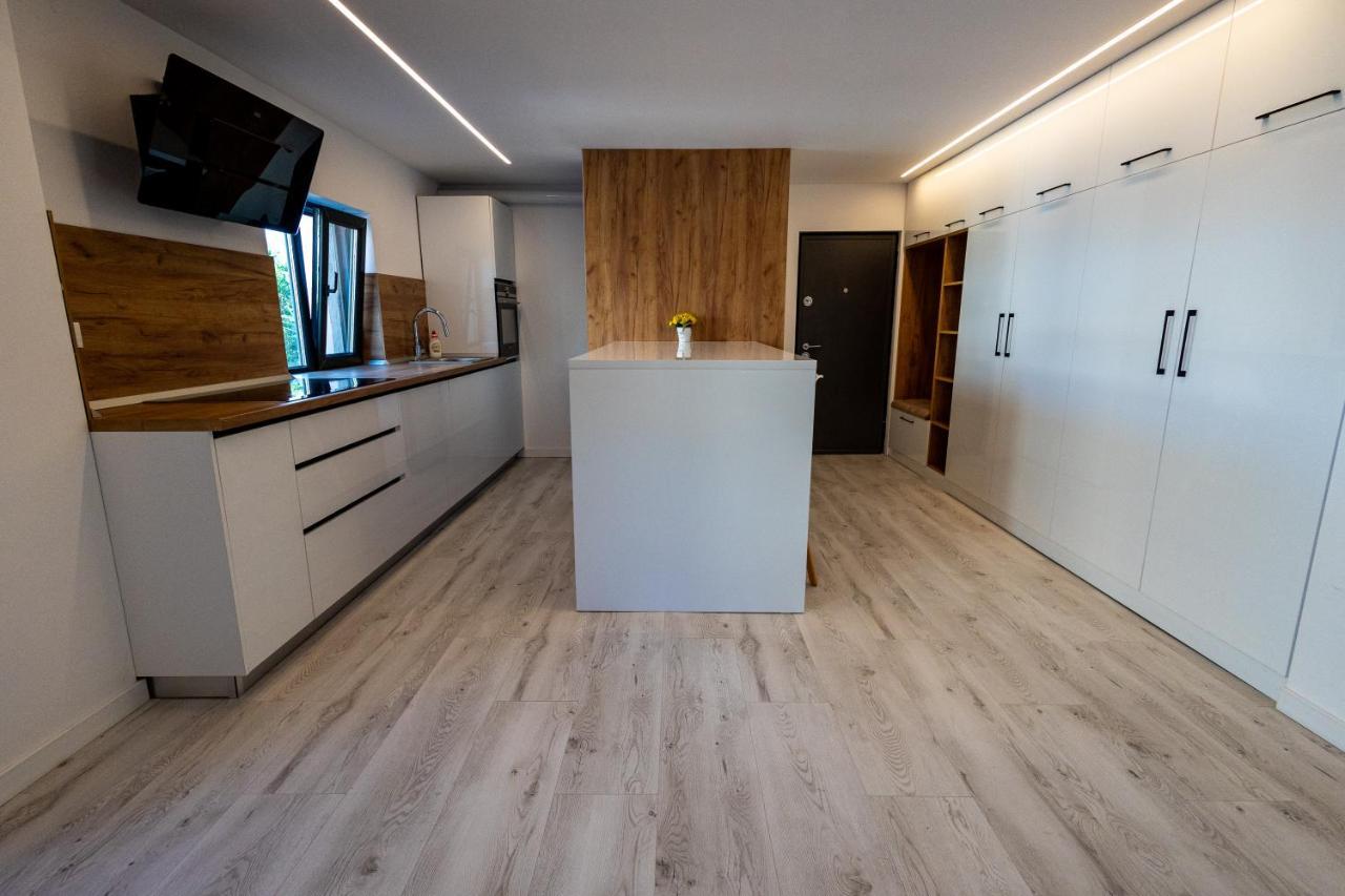 Modern Premium Apartment 1 Τιργκόβιστε Εξωτερικό φωτογραφία