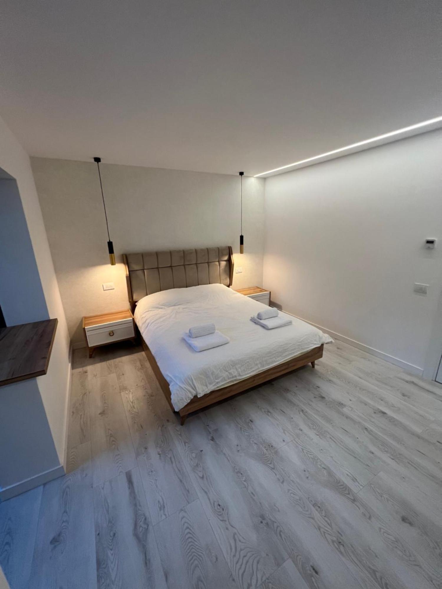 Modern Premium Apartment 1 Τιργκόβιστε Εξωτερικό φωτογραφία